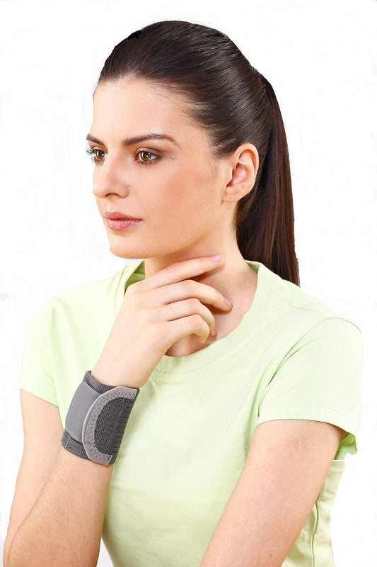 Tynor Wrist Brace with Double Lock E-05
