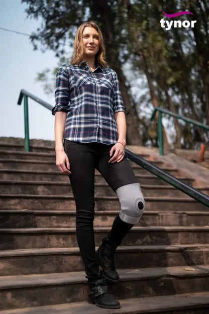Tynor Knee Wrap (Neoprene) J-05 (Universal)
